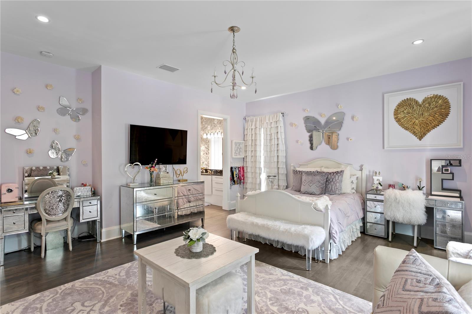 2 SANDPIPER RD, TAMPA, FL, 33609