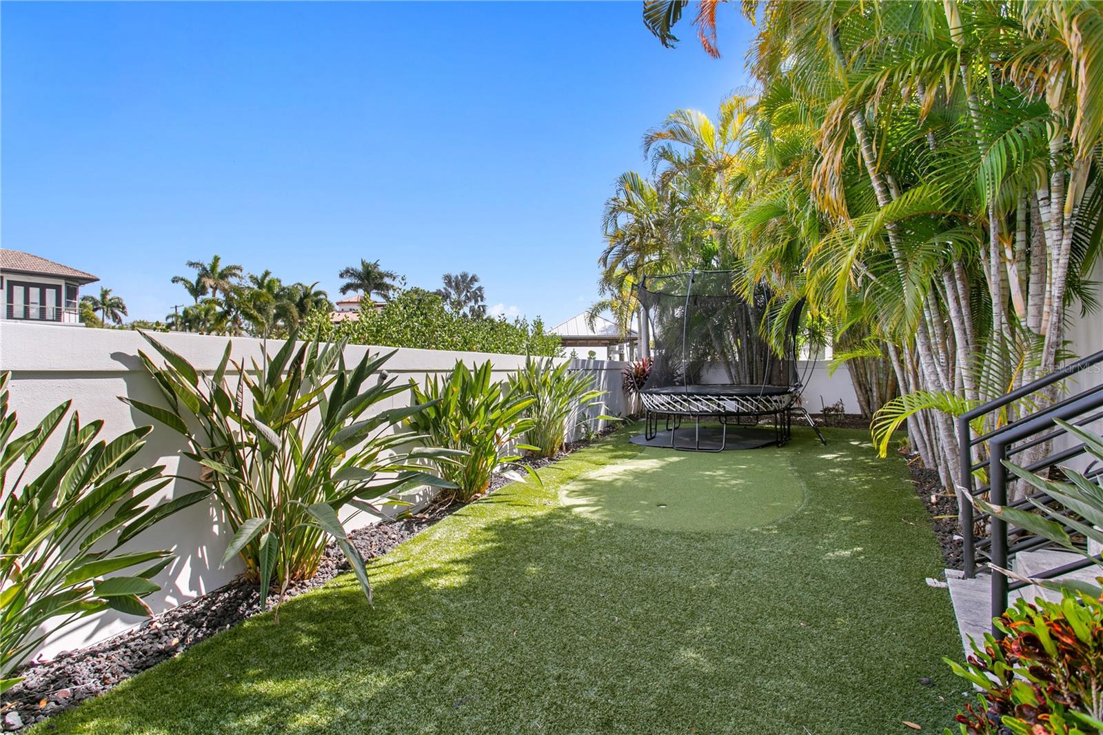 2 SANDPIPER RD, TAMPA, FL, 33609