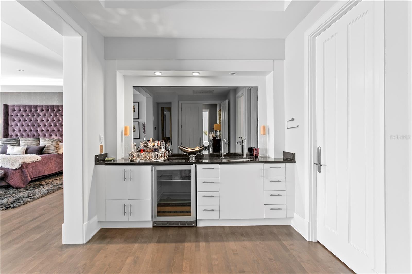 2 SANDPIPER RD, TAMPA, FL, 33609