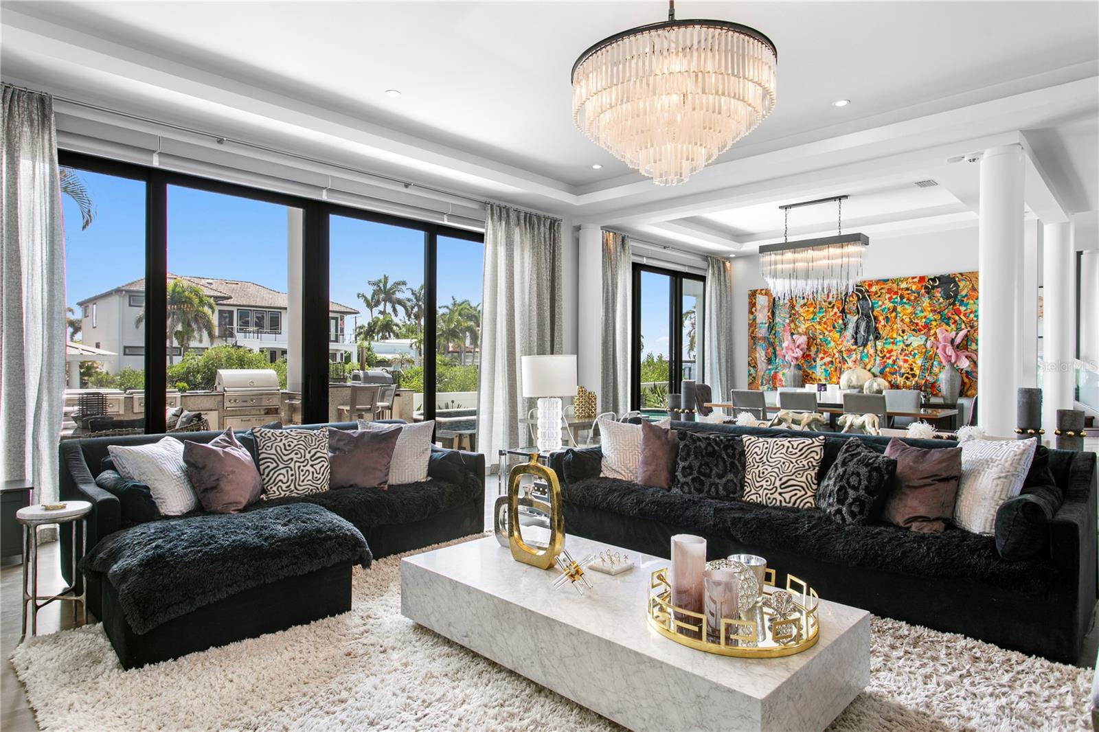 2 SANDPIPER RD, TAMPA, FL, 33609