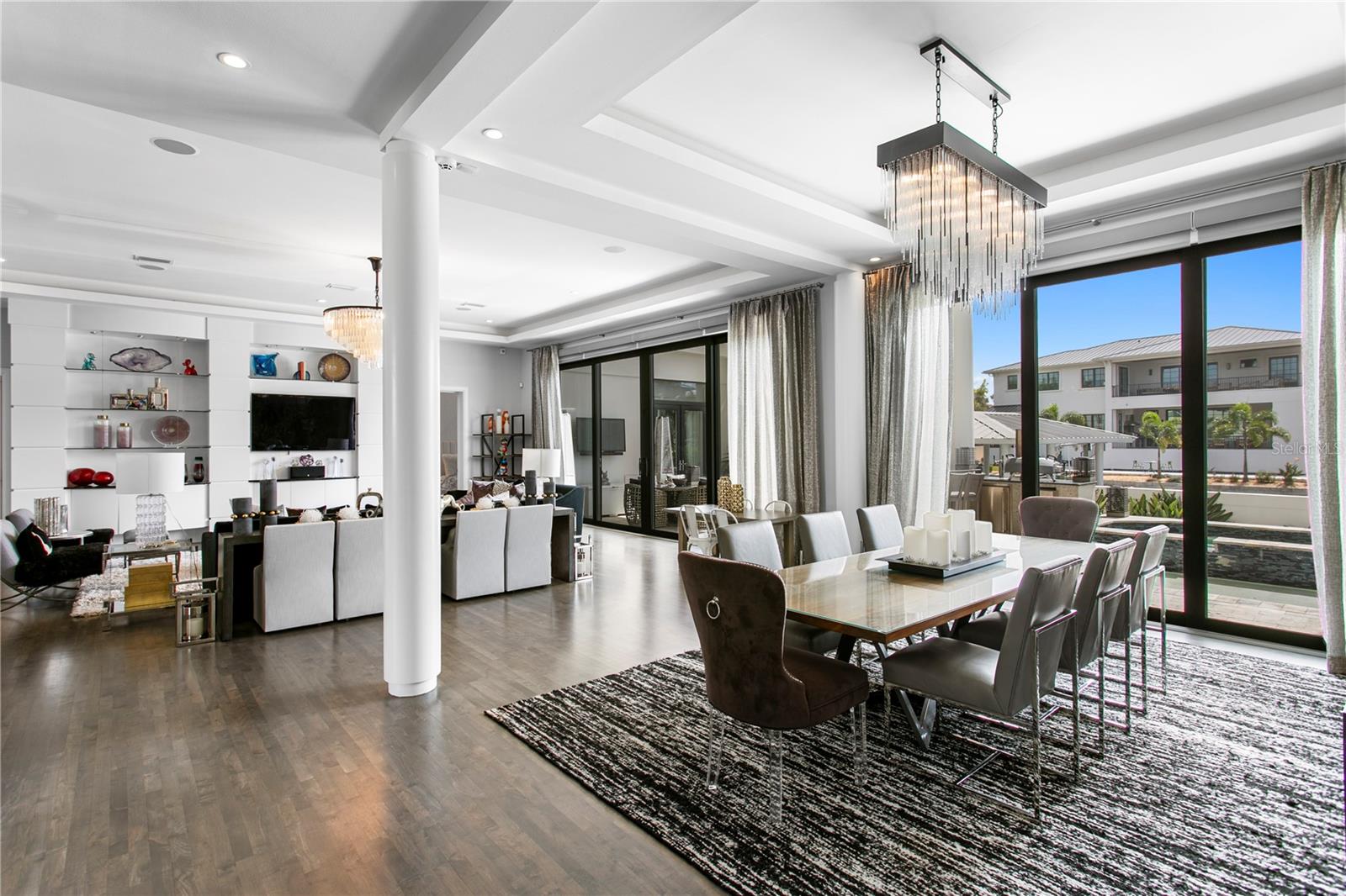 2 SANDPIPER RD, TAMPA, FL, 33609