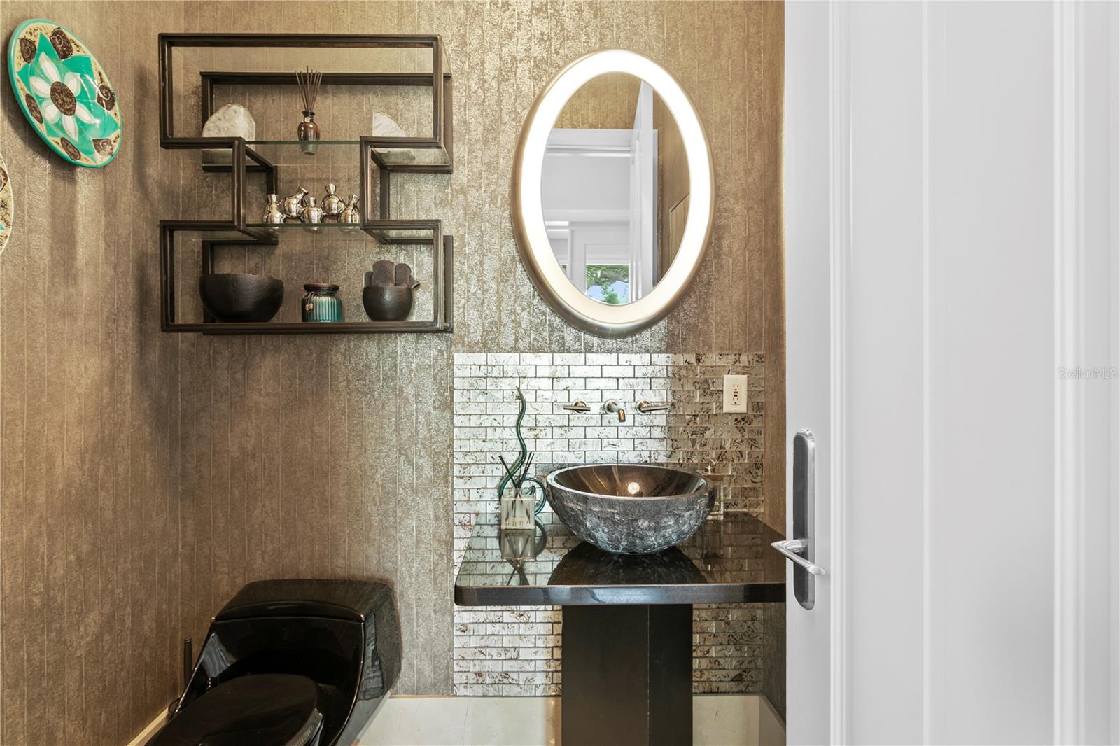 2 SANDPIPER RD, TAMPA, FL, 33609