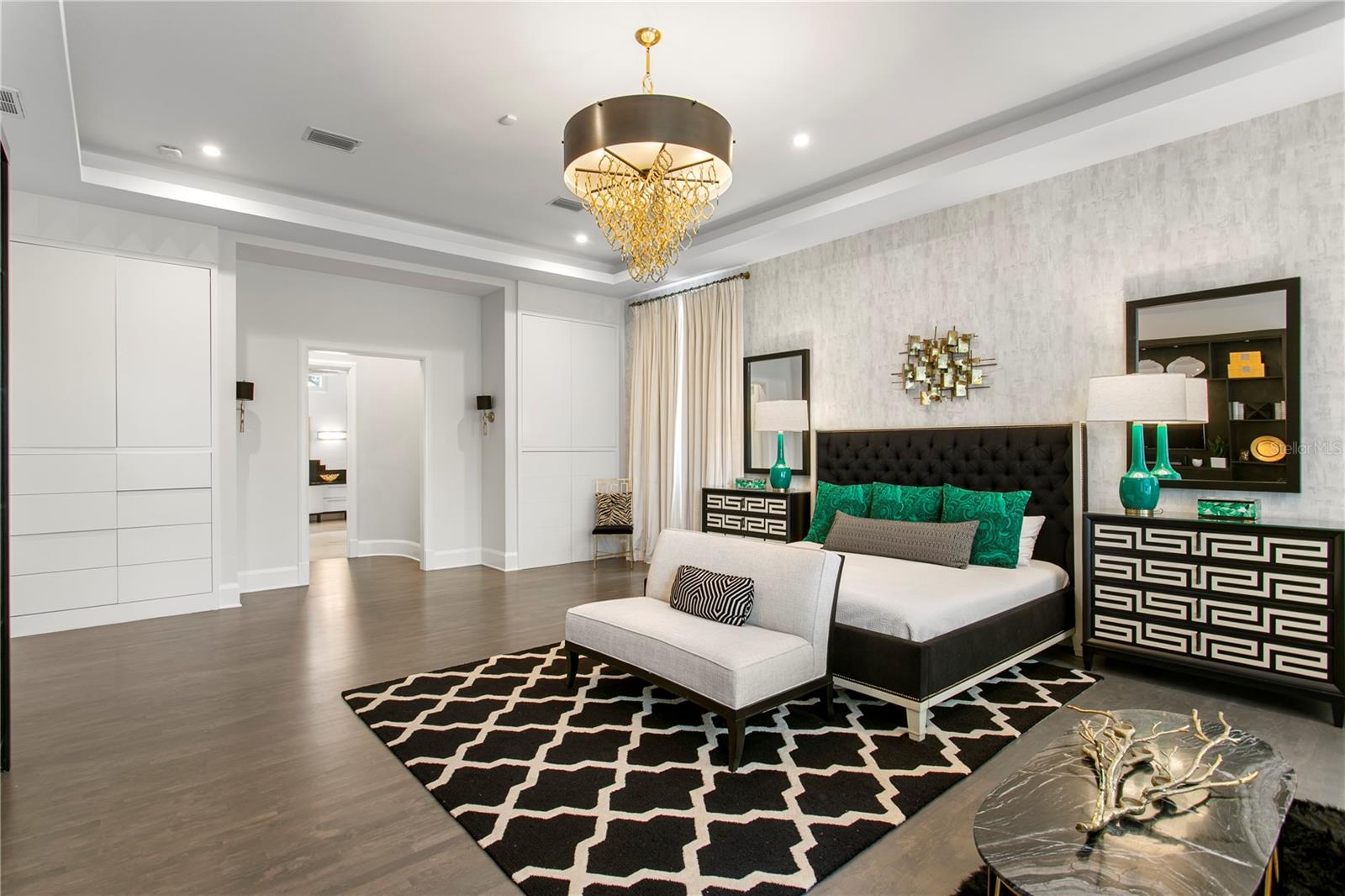 2 SANDPIPER RD, TAMPA, FL, 33609