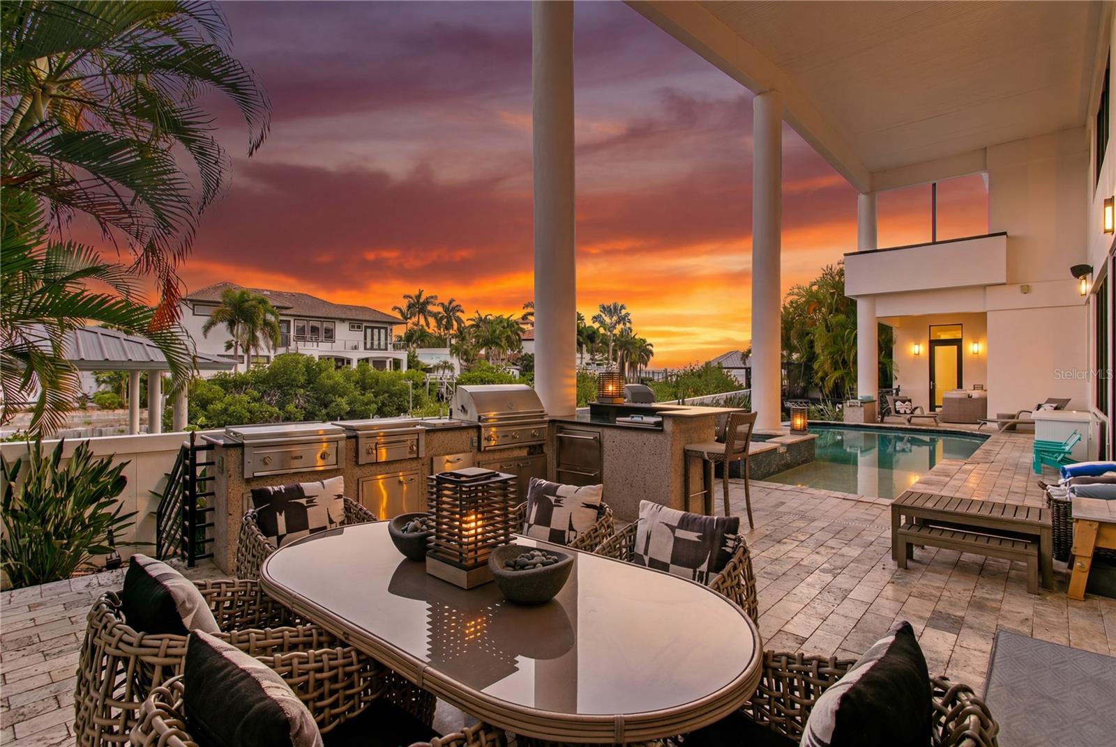 2 SANDPIPER RD, TAMPA, FL, 33609