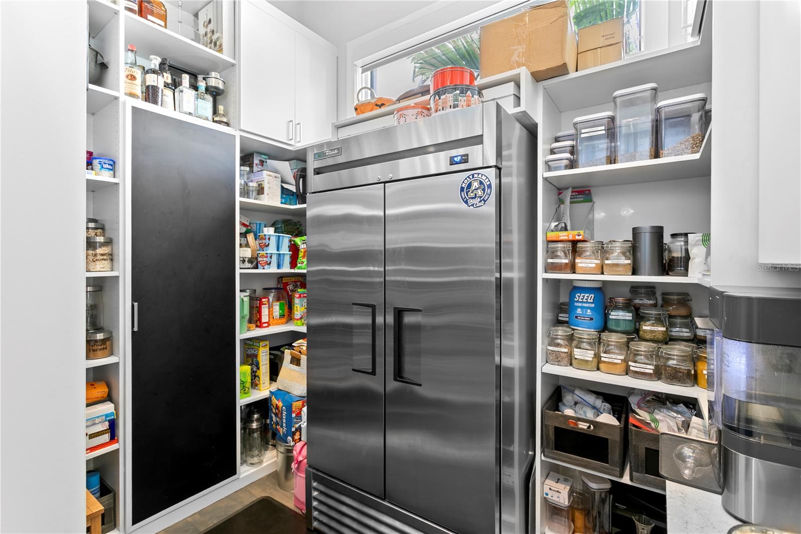 2 SANDPIPER RD, TAMPA, FL, 33609