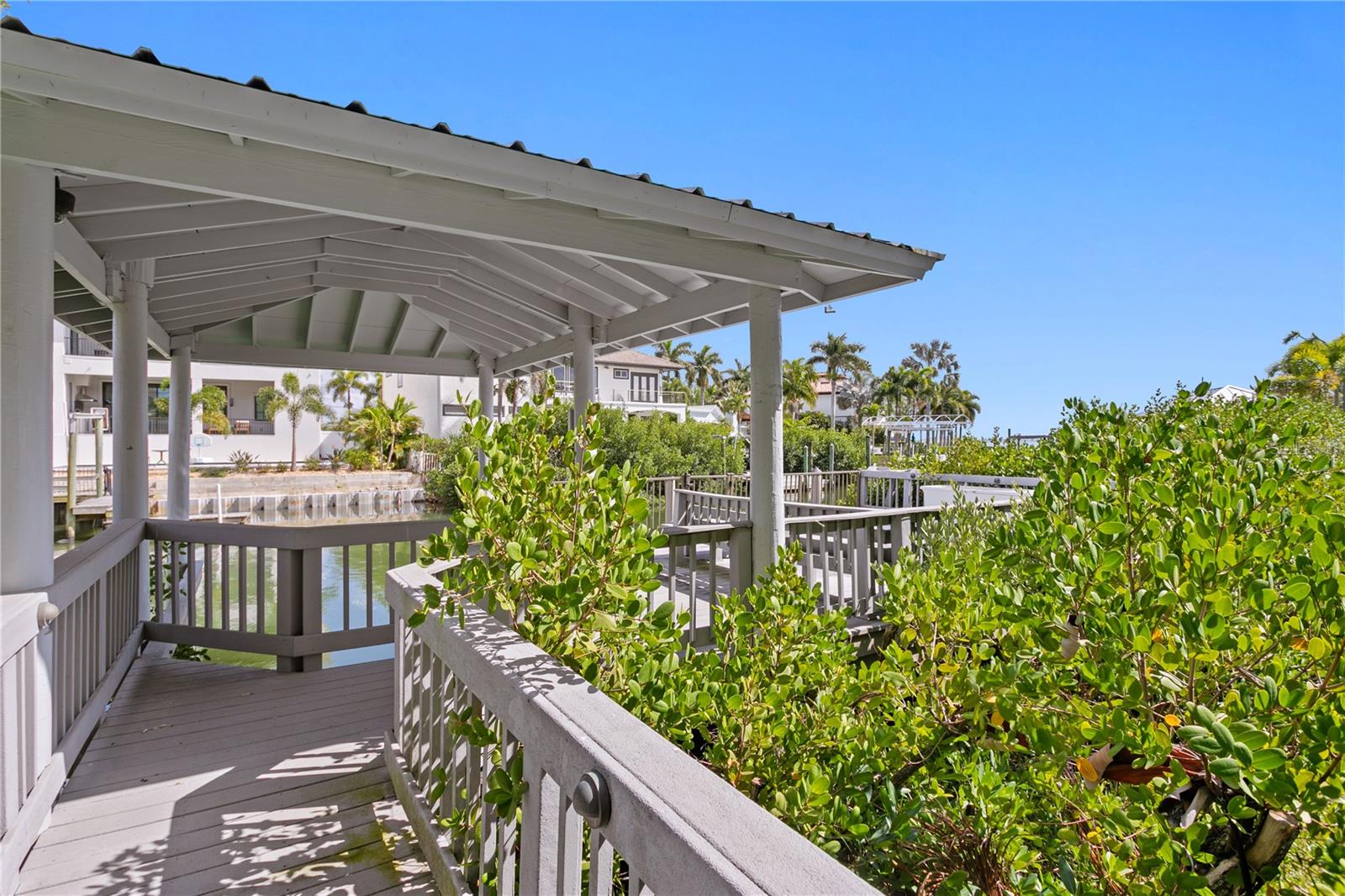 2 SANDPIPER RD, TAMPA, FL, 33609