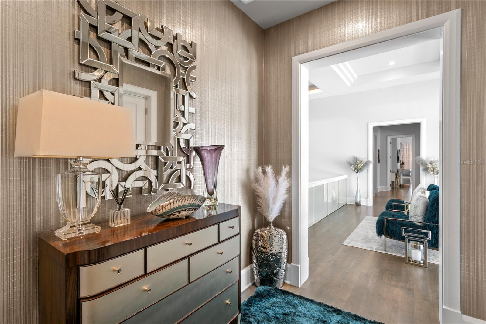 2 SANDPIPER RD, TAMPA, FL, 33609