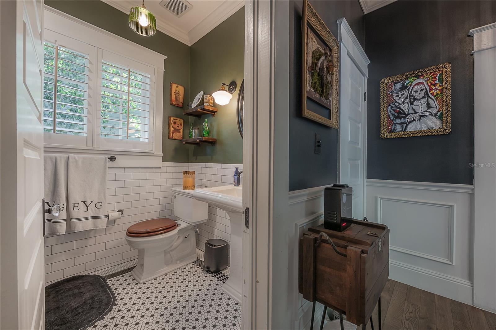 6009 N SUWANEE AVE, TAMPA, FL, 33604