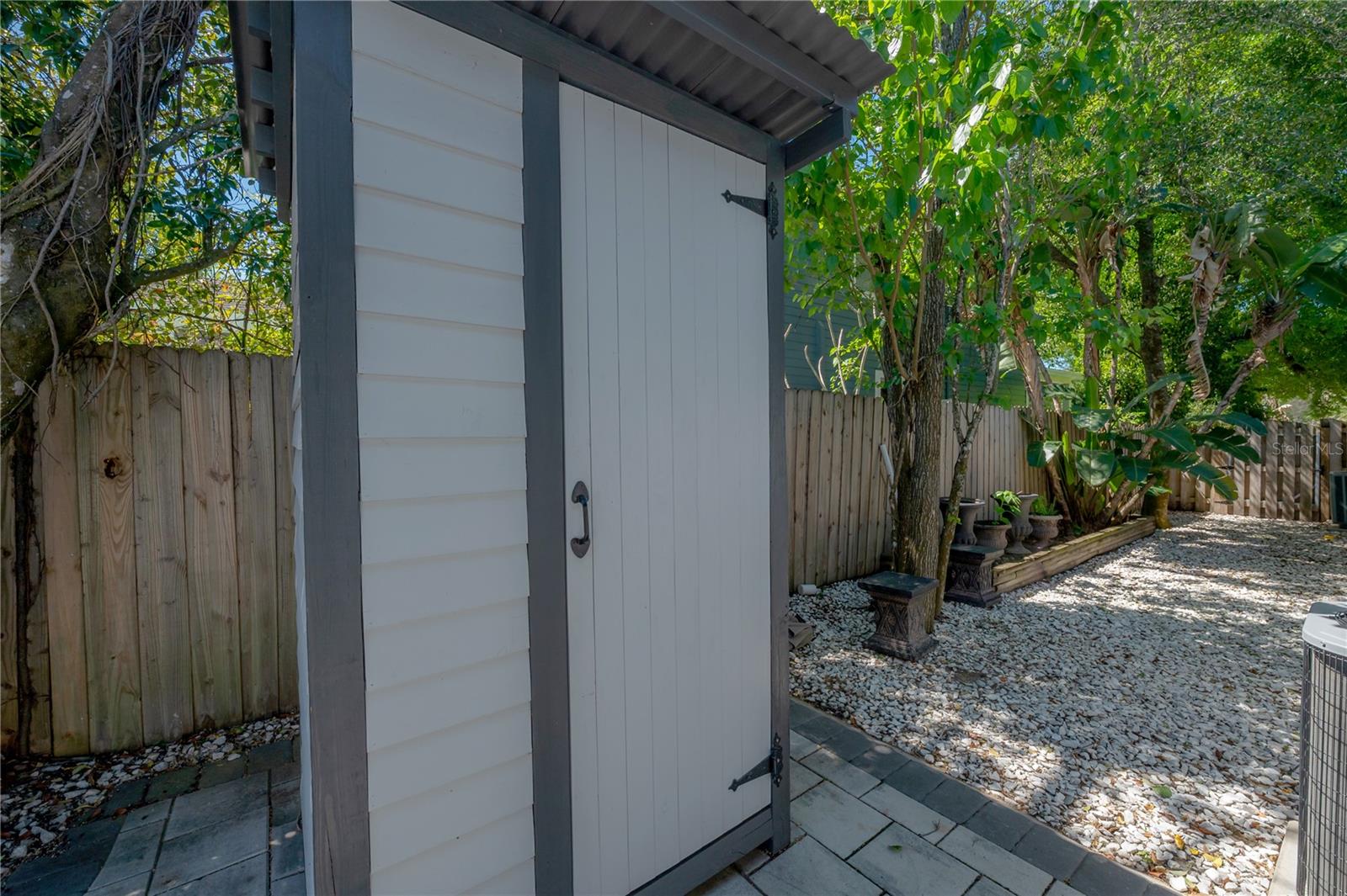 6009 N SUWANEE AVE, TAMPA, FL, 33604