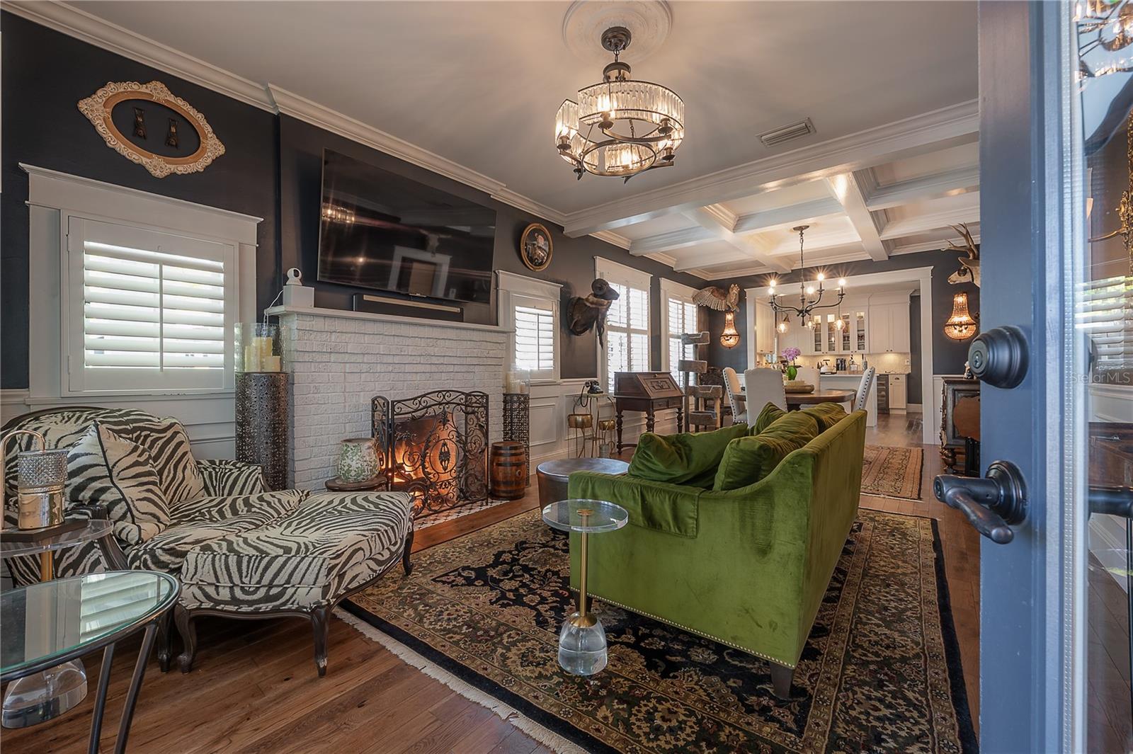 6009 N SUWANEE AVE, TAMPA, FL, 33604