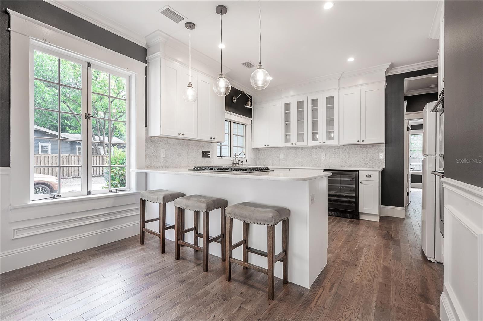 6009 N SUWANEE AVE, TAMPA, FL, 33604