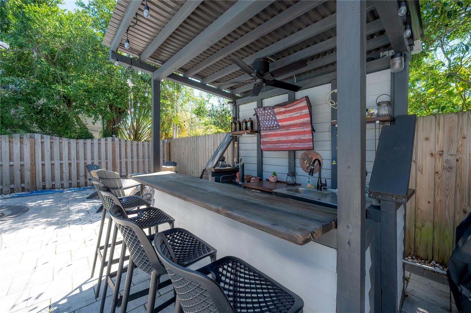 6009 N SUWANEE AVE, TAMPA, FL, 33604