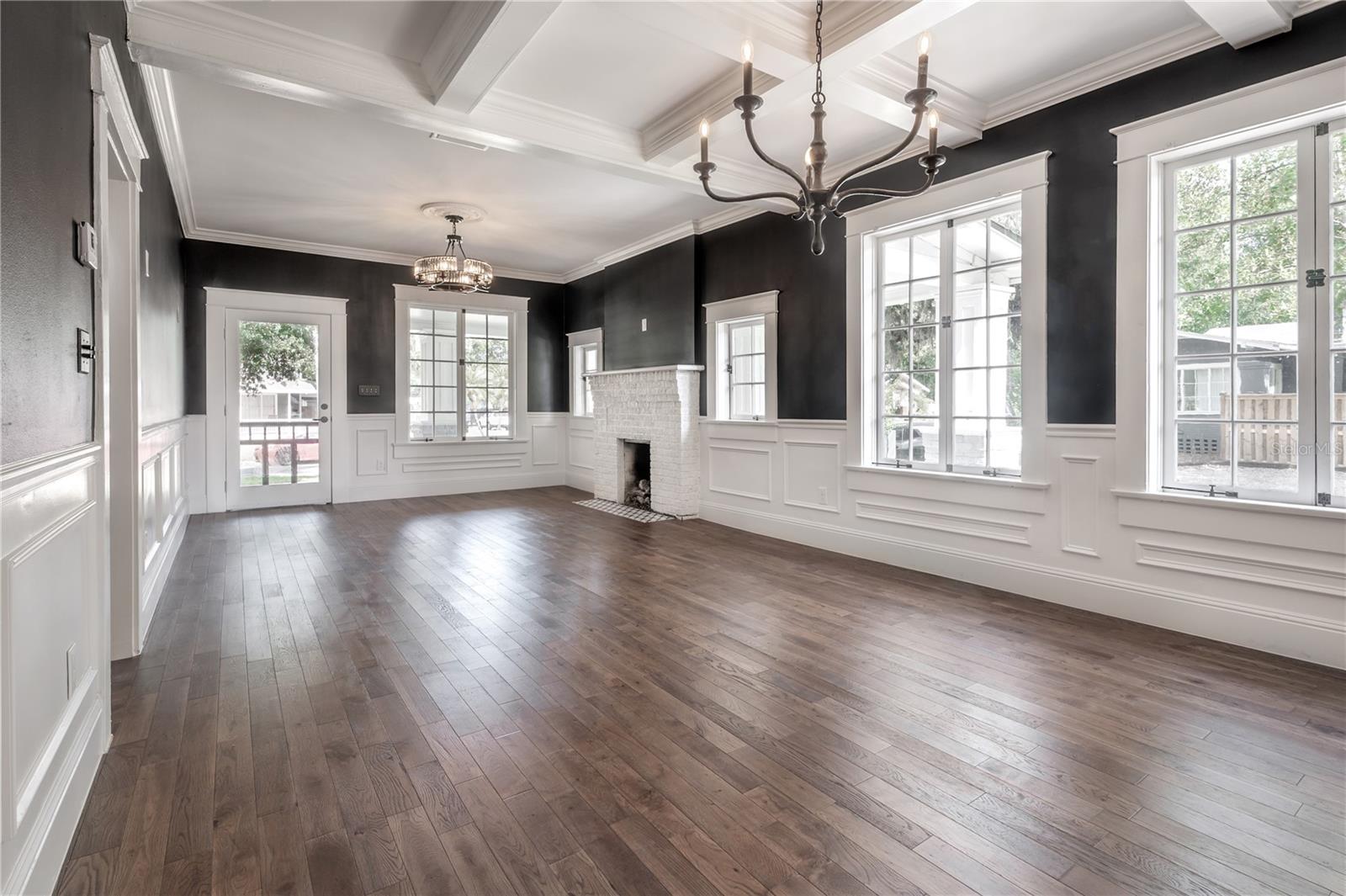 6009 N SUWANEE AVE, TAMPA, FL, 33604