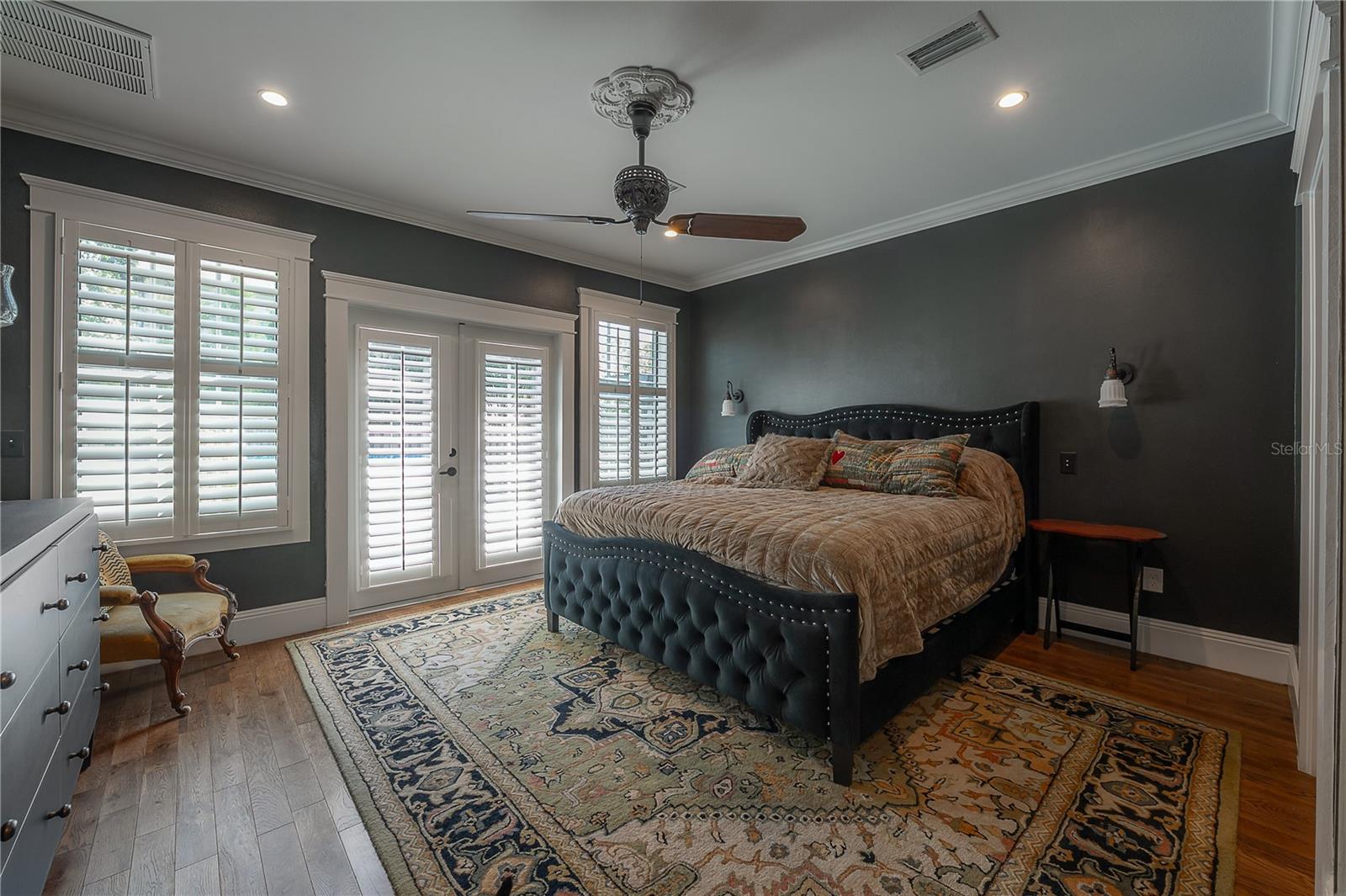 6009 N SUWANEE AVE, TAMPA, FL, 33604