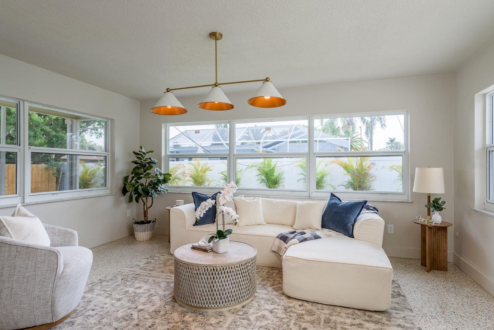 2347 WATROUS DR, DUNEDIN, FL, 34698
