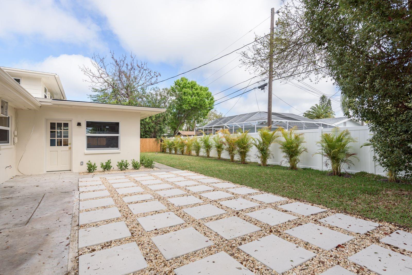 2347 WATROUS DR, DUNEDIN, FL, 34698