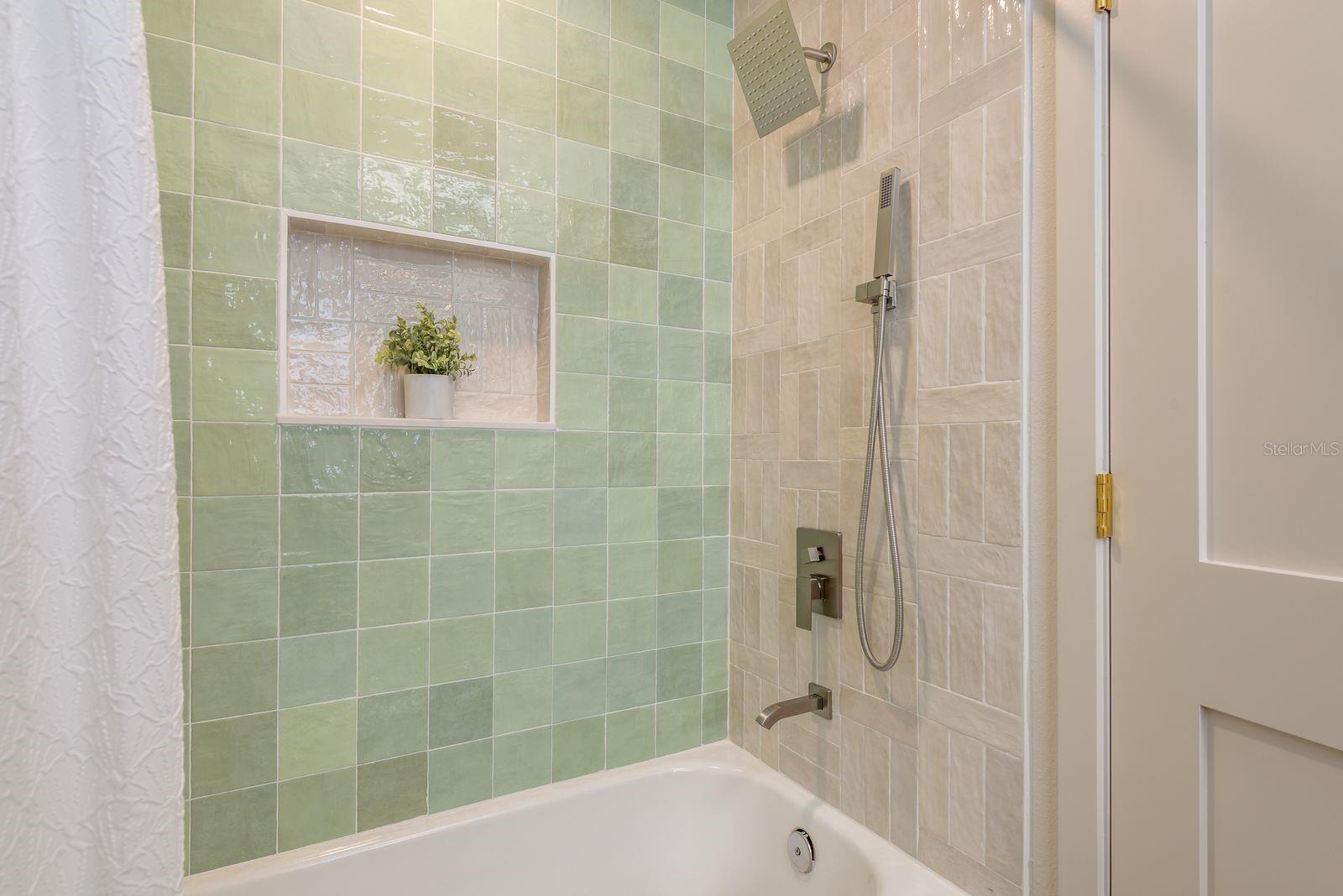 2347 WATROUS DR, DUNEDIN, FL, 34698