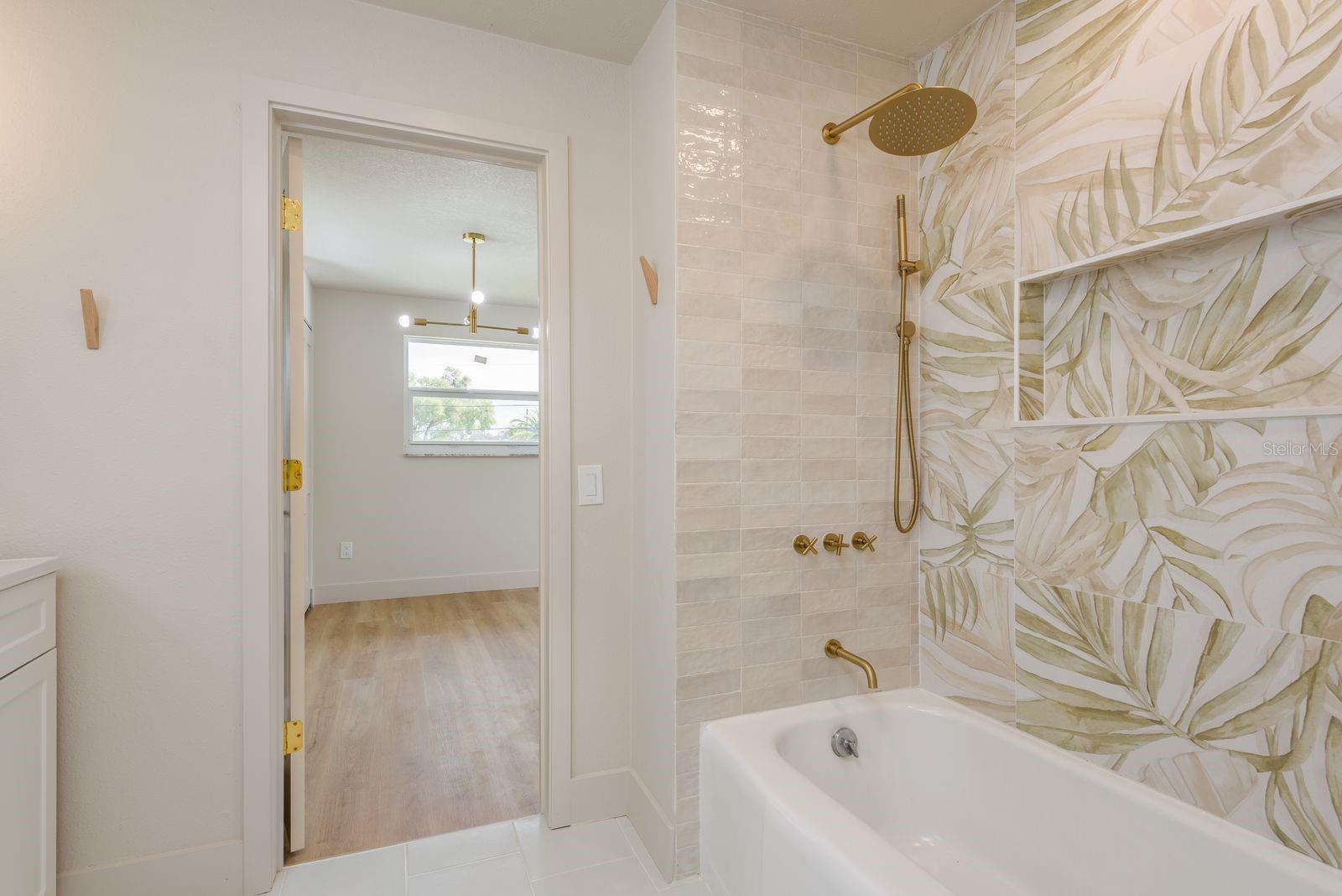 2347 WATROUS DR, DUNEDIN, FL, 34698