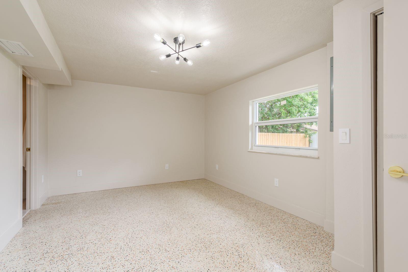 2347 WATROUS DR, DUNEDIN, FL, 34698