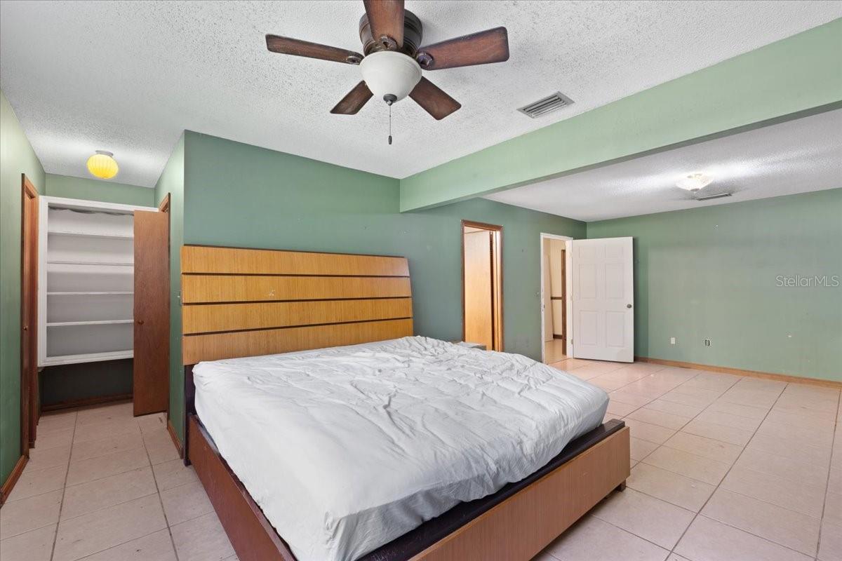 2104 SE COUNTY ROAD 252, LAKE CITY, FL, 32025