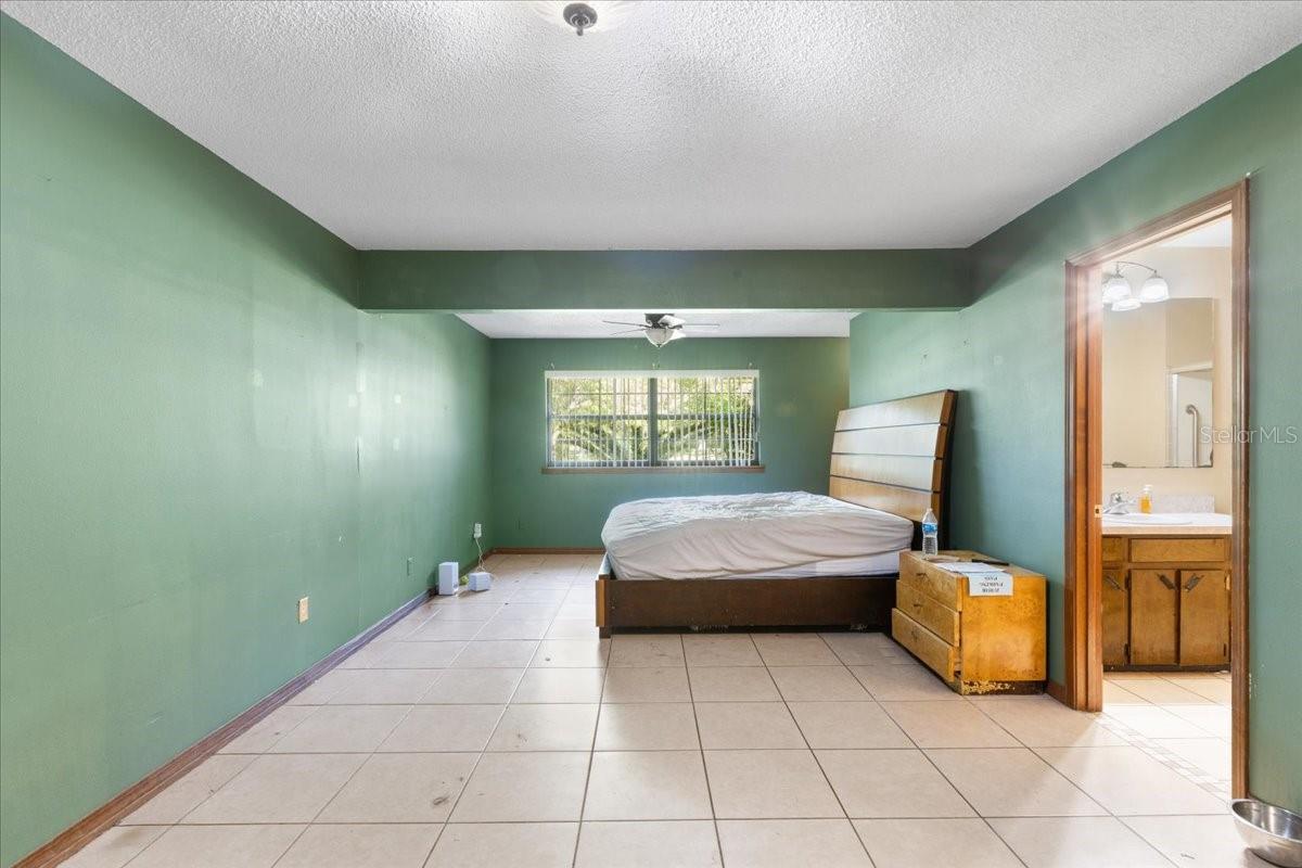 2104 SE COUNTY ROAD 252, LAKE CITY, FL, 32025