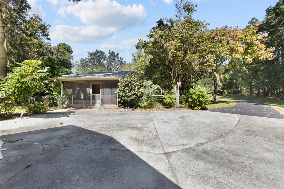 2104 SE COUNTY ROAD 252, LAKE CITY, FL, 32025