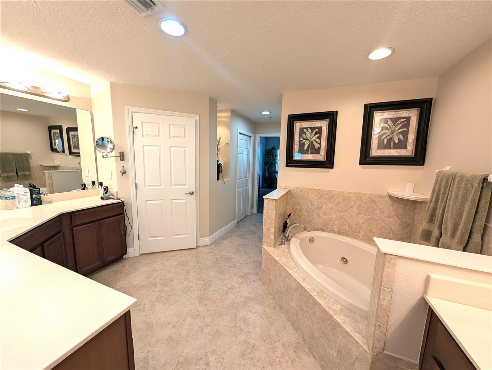 7070 KEY HAVEN RD #602, SEMINOLE, FL, 33777