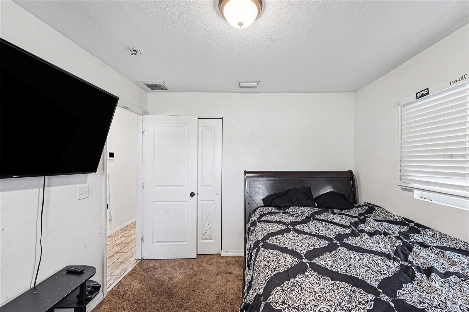 4014 N MCLANE DR, TAMPA, FL, 33610