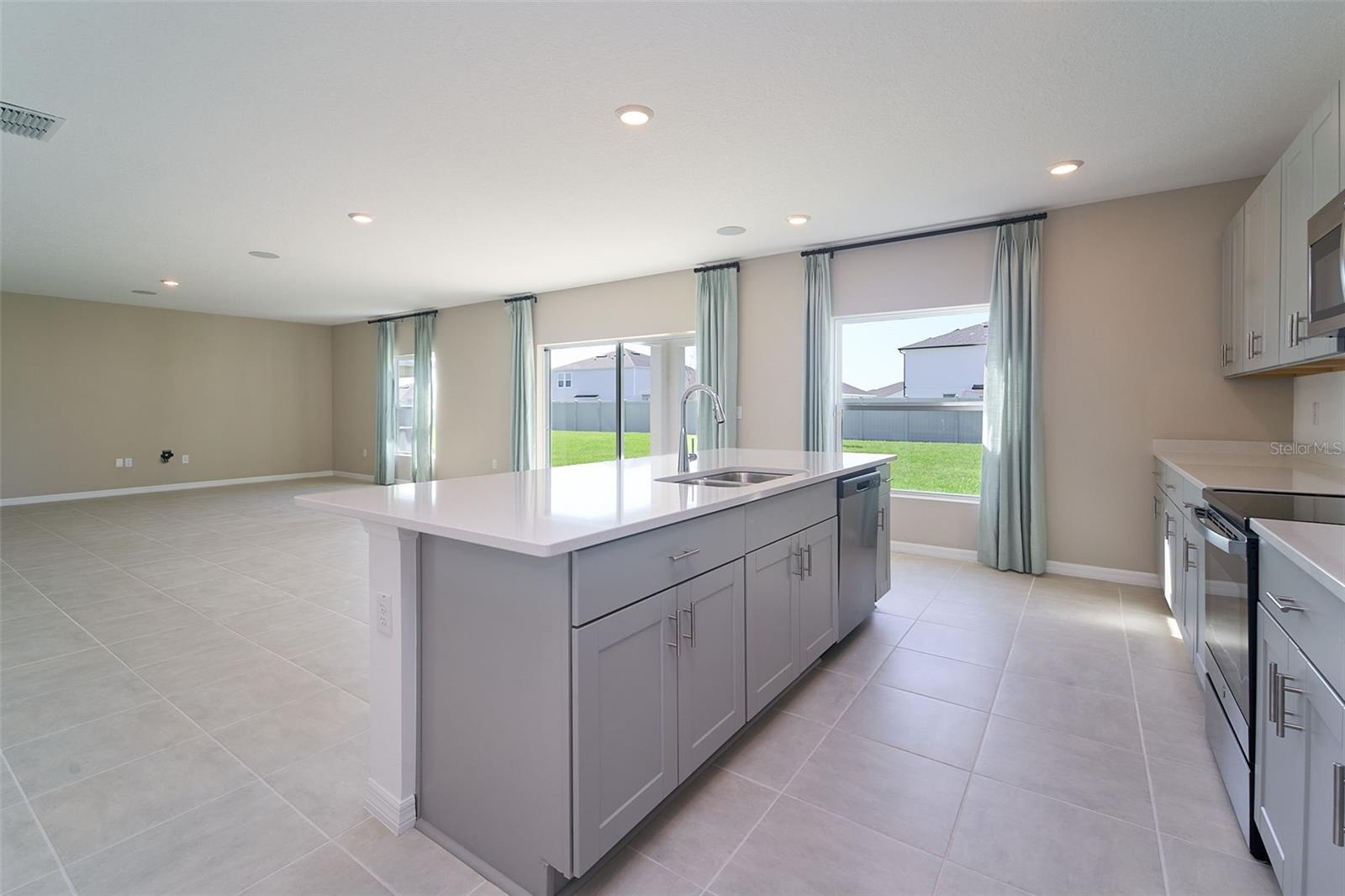 2575 DRIFTWOOD ST, AUBURNDALE, FL, 33823