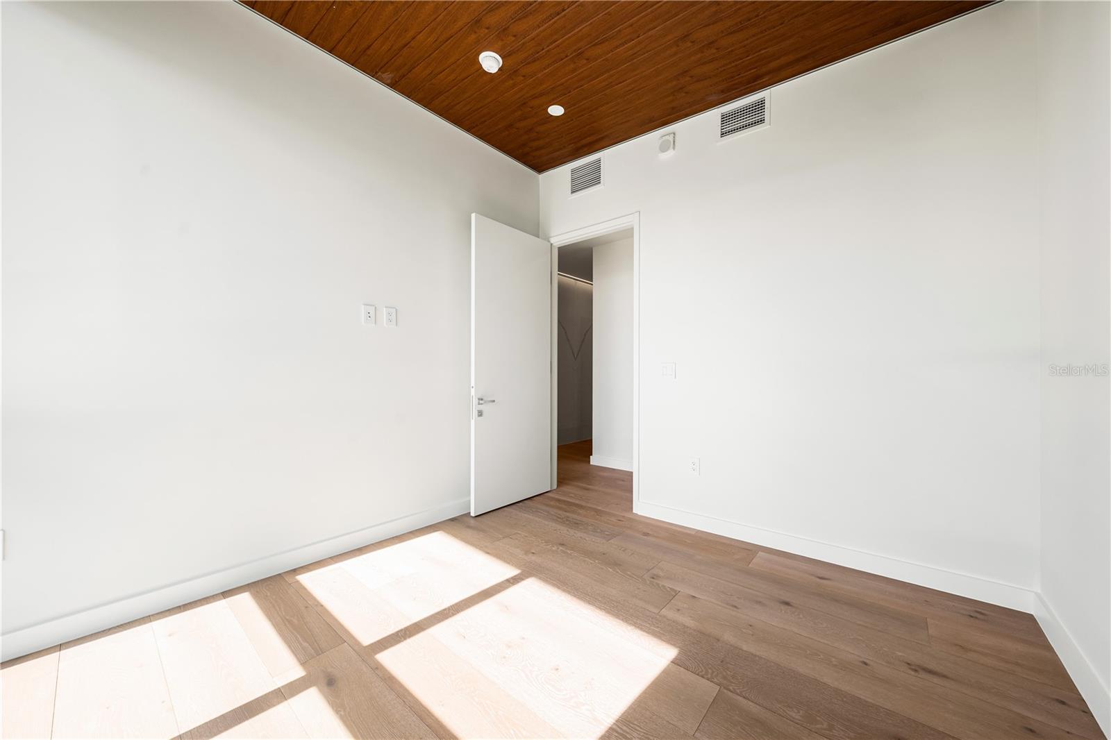 111 GOLDEN GATE #801PH, SARASOTA, FL, 34236