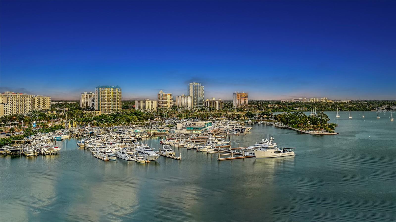111 GOLDEN GATE #801PH, SARASOTA, FL, 34236