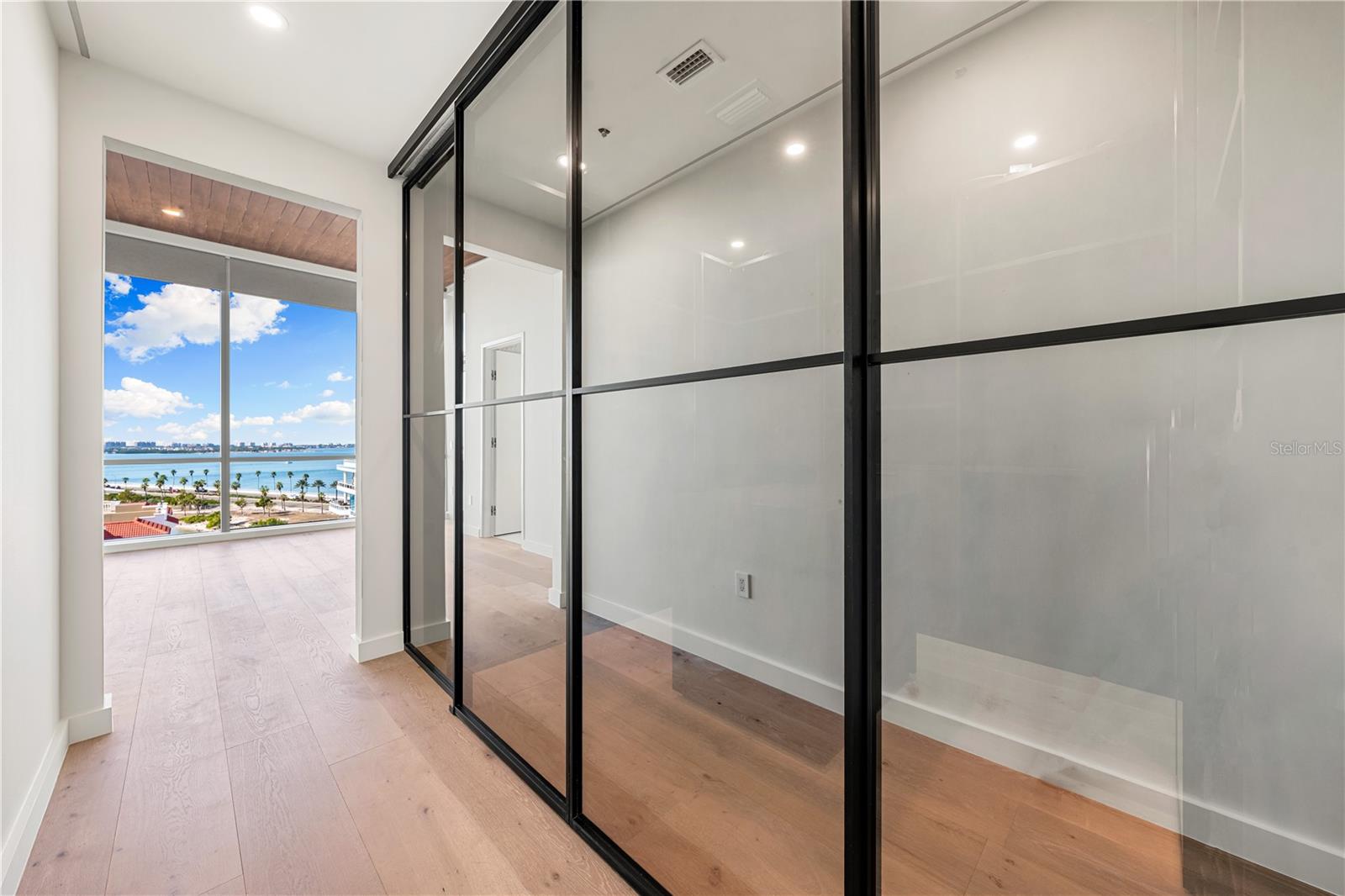 111 GOLDEN GATE #801PH, SARASOTA, FL, 34236