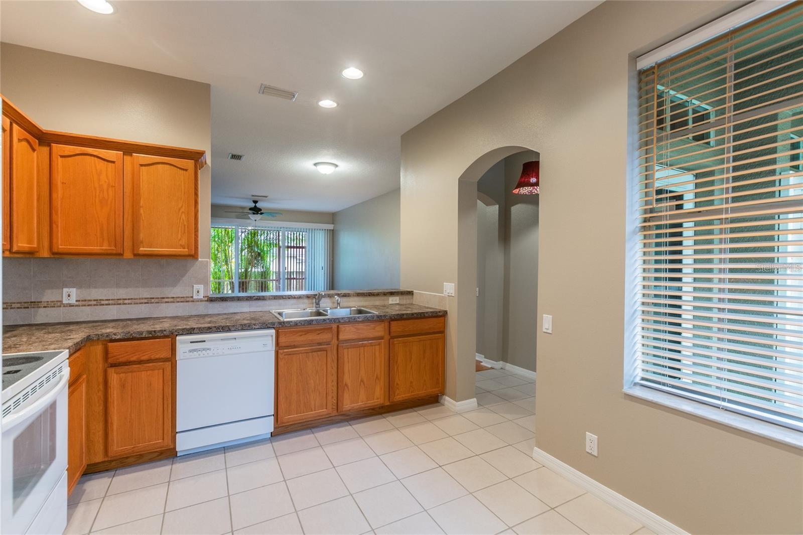 6641 80TH AVE N, PINELLAS PARK, FL, 33781