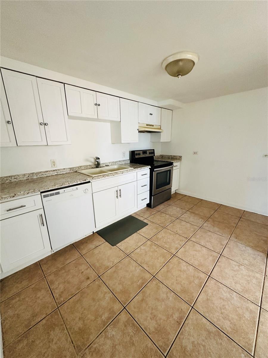 118 KENSINGTON AVE, DELAND, FL, 32724