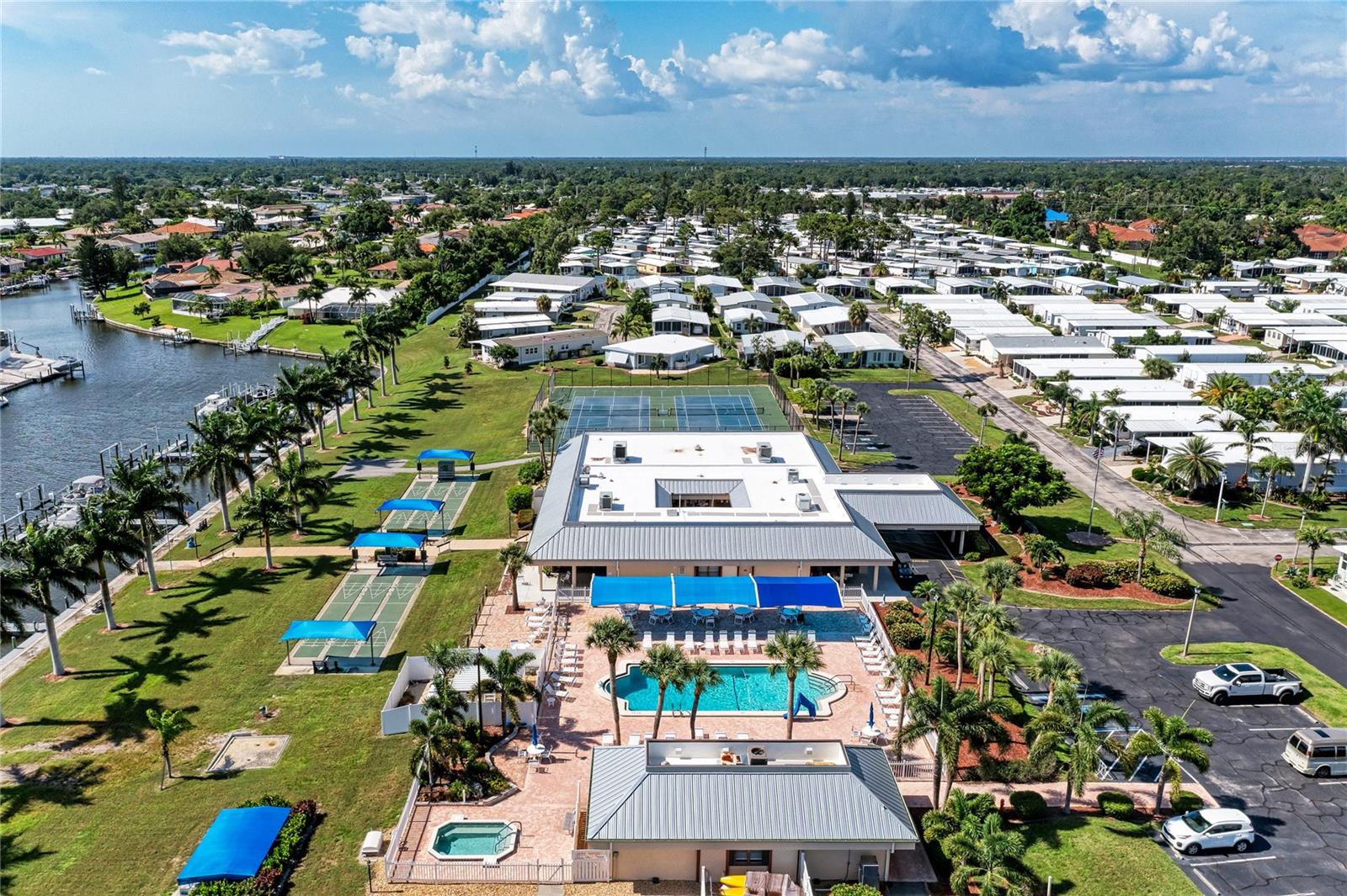2 S FLORA VISTA ST, ENGLEWOOD, FL, 34223