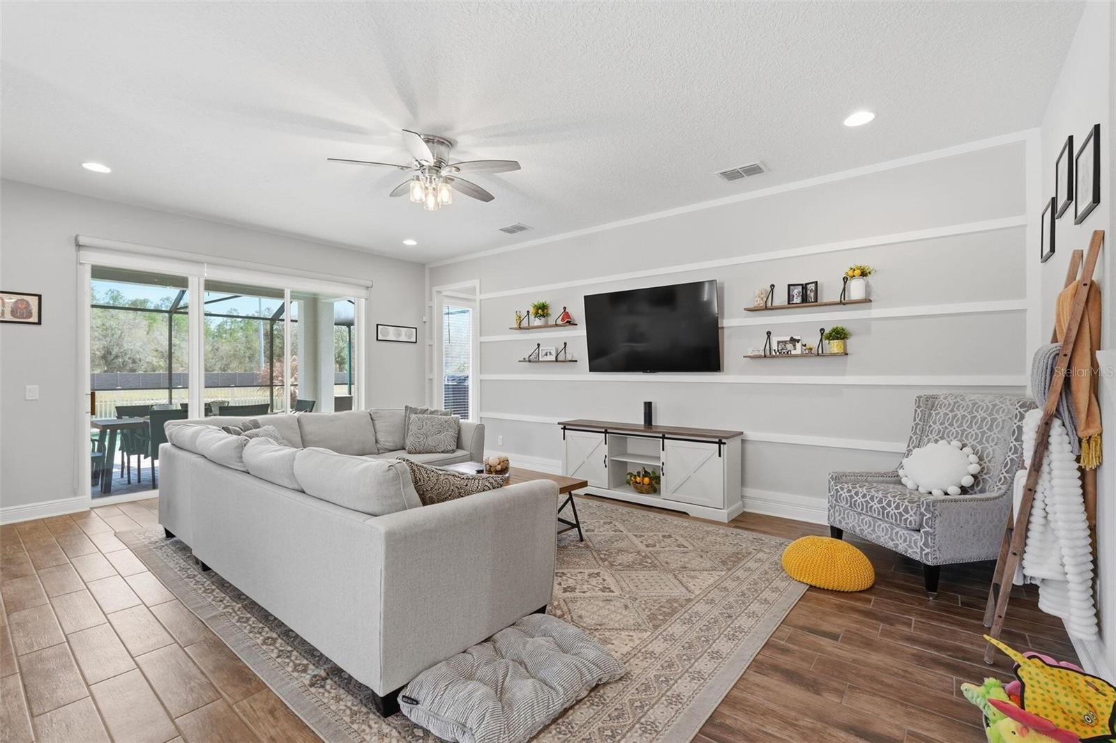 16146 MONTEREY GREENS CIR, TAMPA, FL, 33647