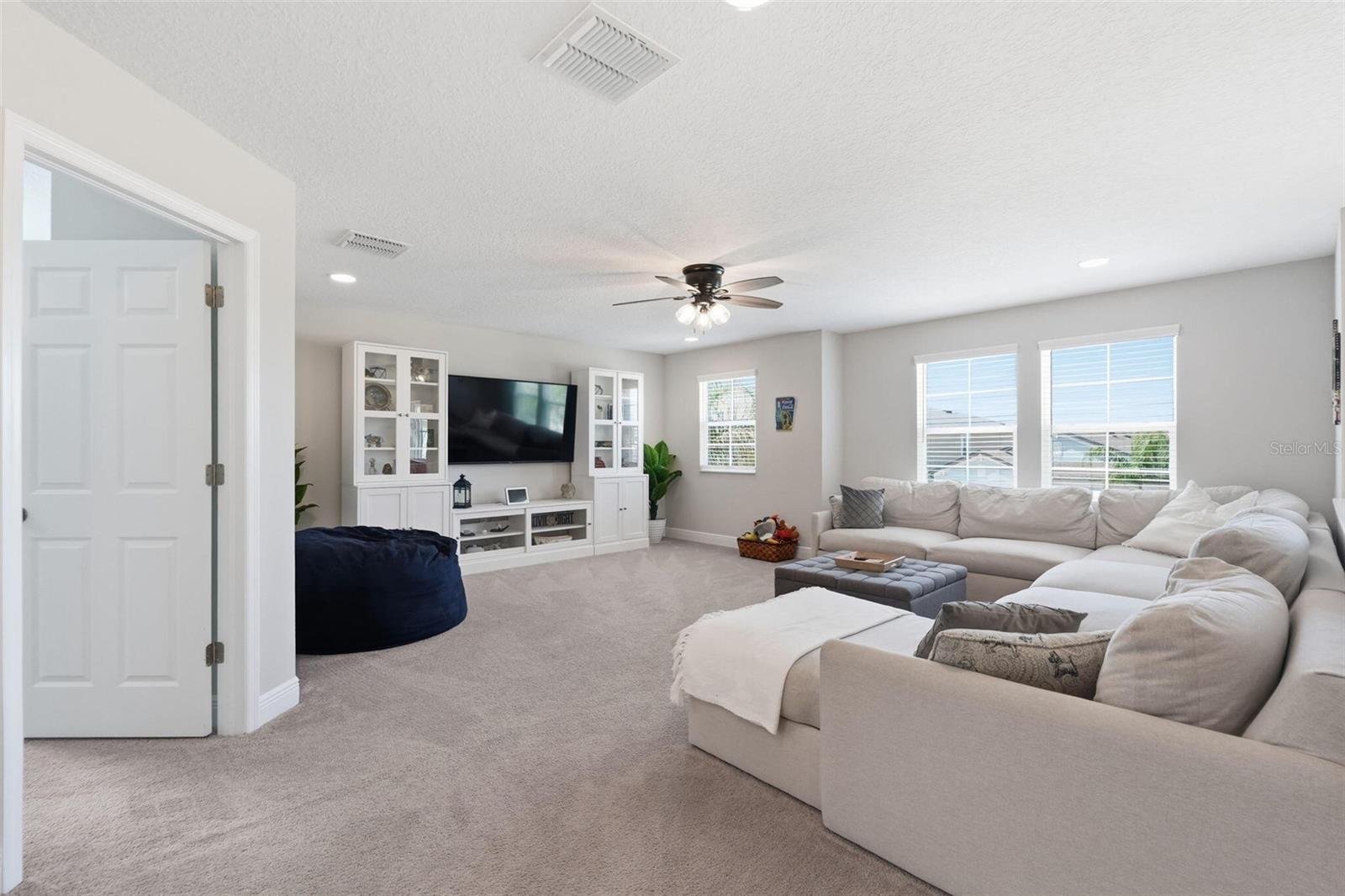 16146 MONTEREY GREENS CIR, TAMPA, FL, 33647