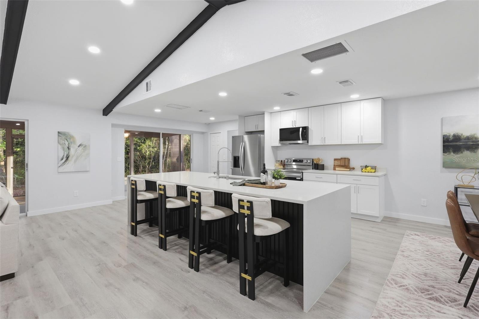 300 E SWEETWATER CREEK DR, LONGWOOD, FL, 32779