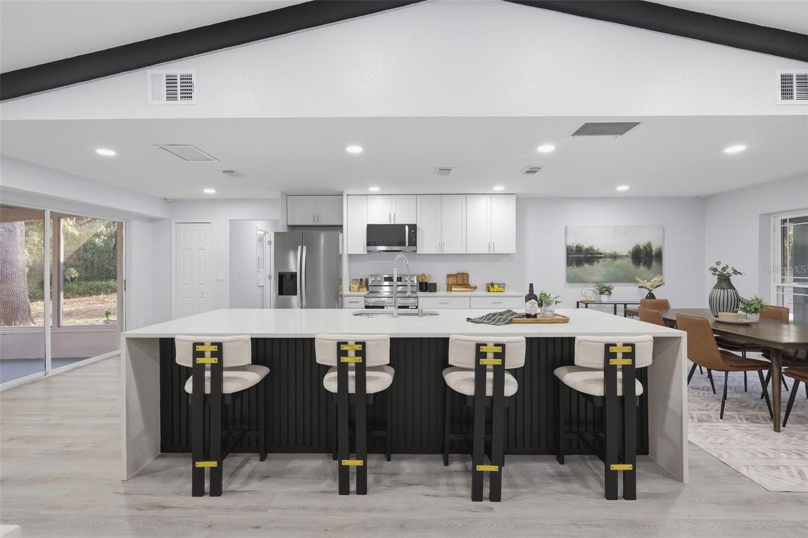 300 E SWEETWATER CREEK DR, LONGWOOD, FL, 32779