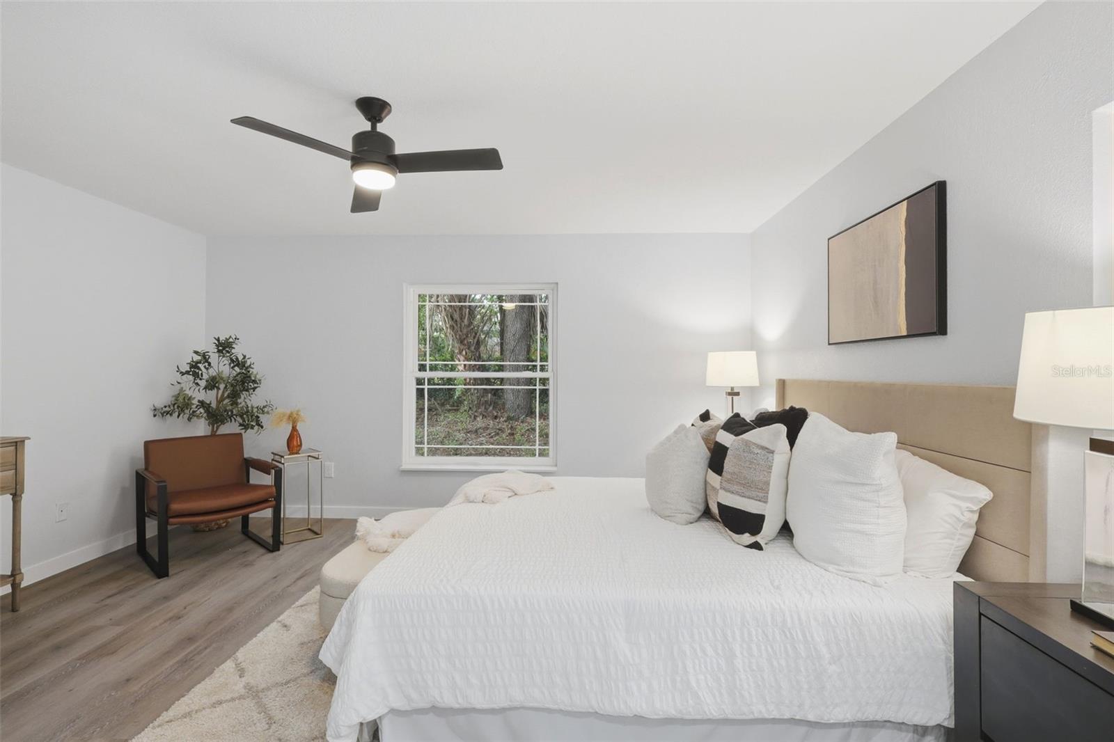 300 E SWEETWATER CREEK DR, LONGWOOD, FL, 32779