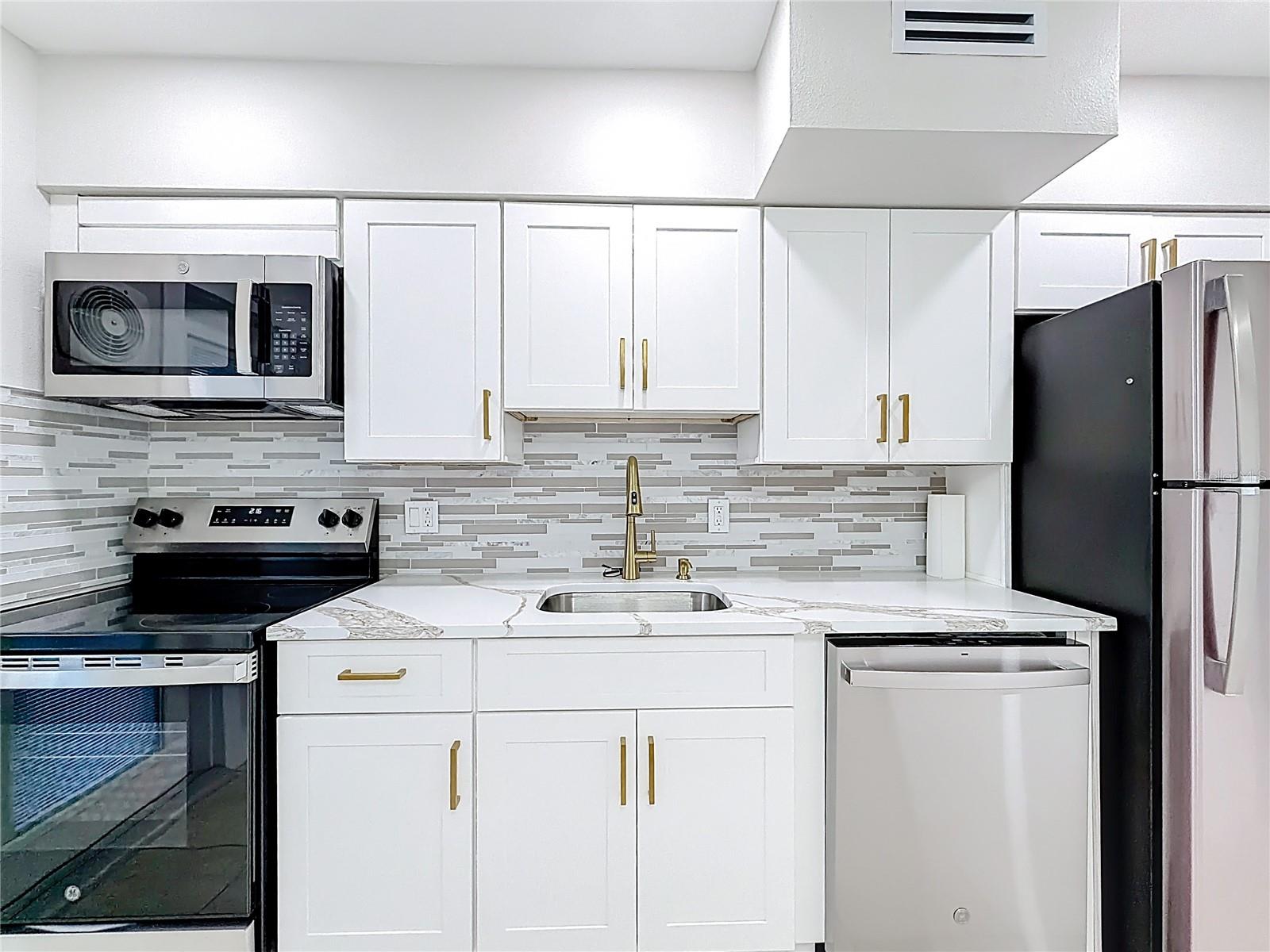 1840 SHORE DR S #5, SOUTH PASADENA, FL, 33707