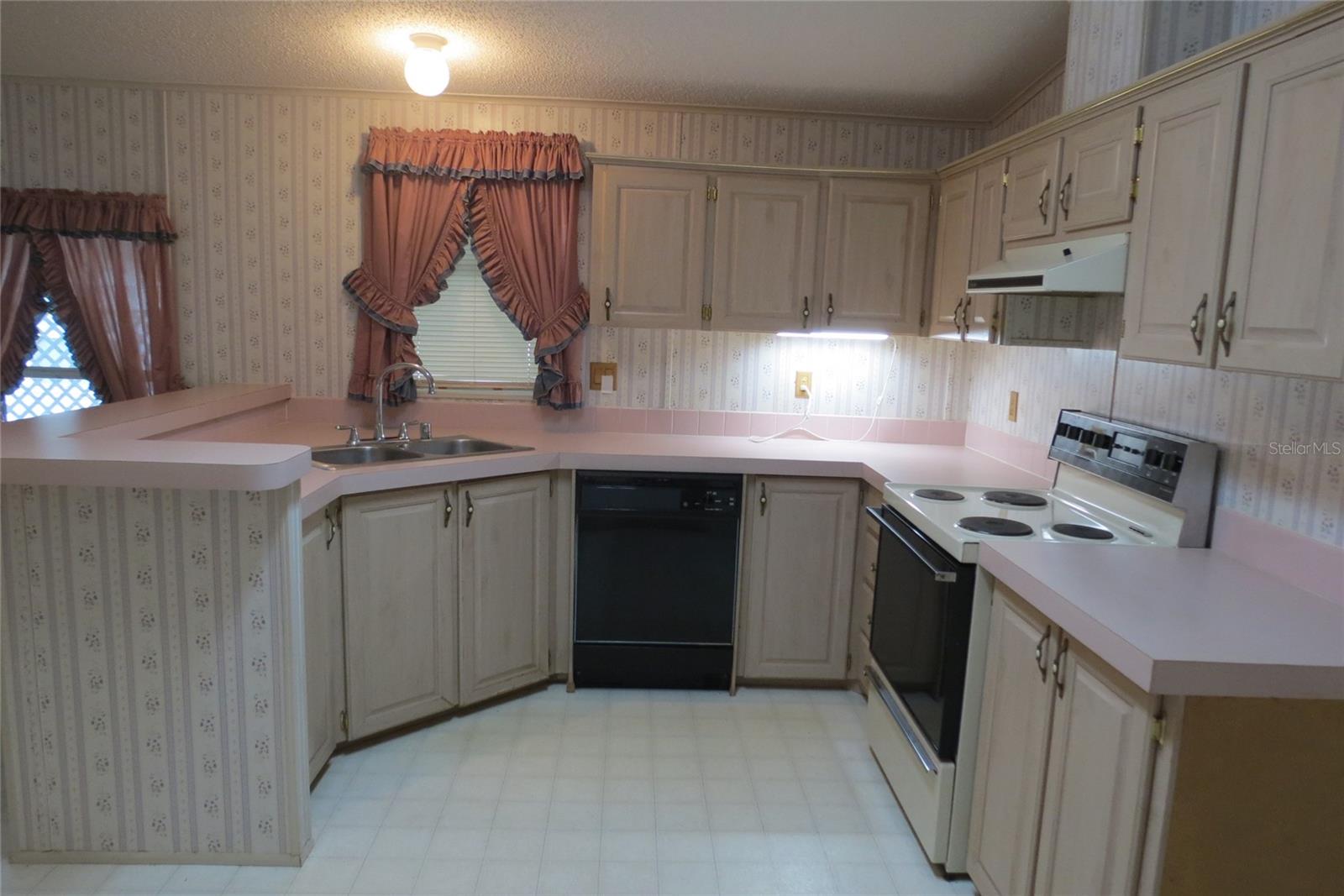 36603 JODI AVE, ZEPHYRHILLS, FL, 33542