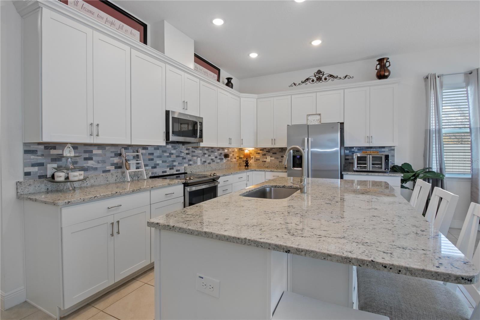 646 KIMBER, DEBARY, FL, 32713