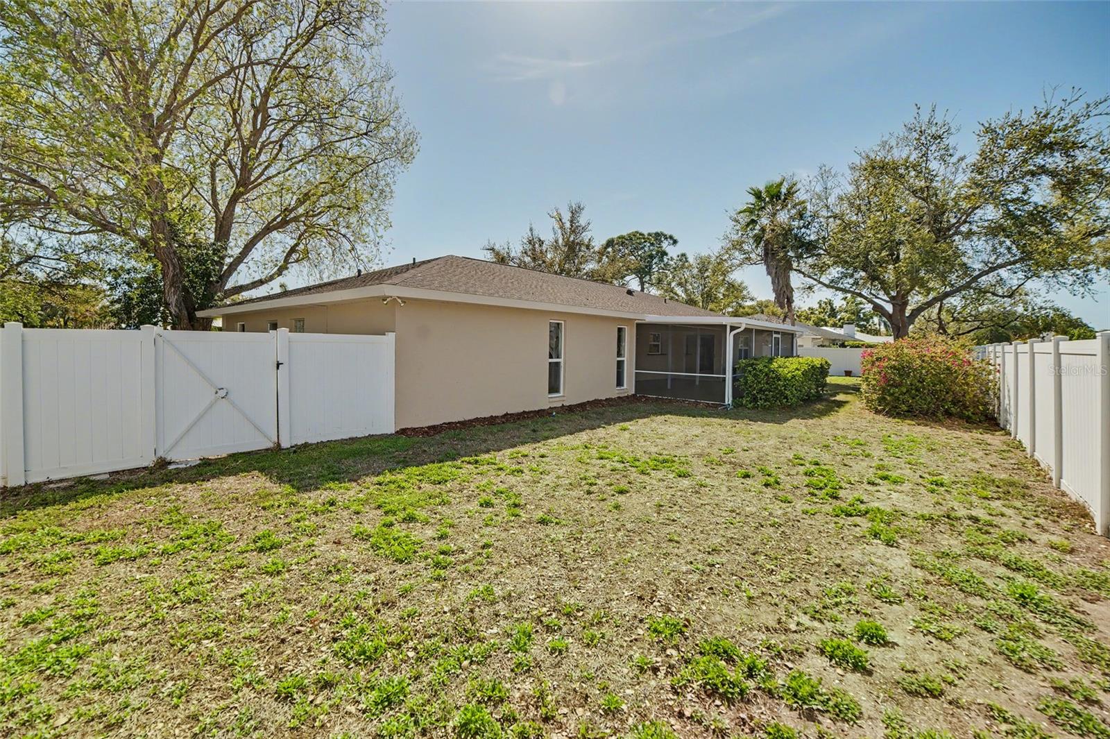 7918 CYPRESS LAKE DR, SARASOTA, FL, 34243