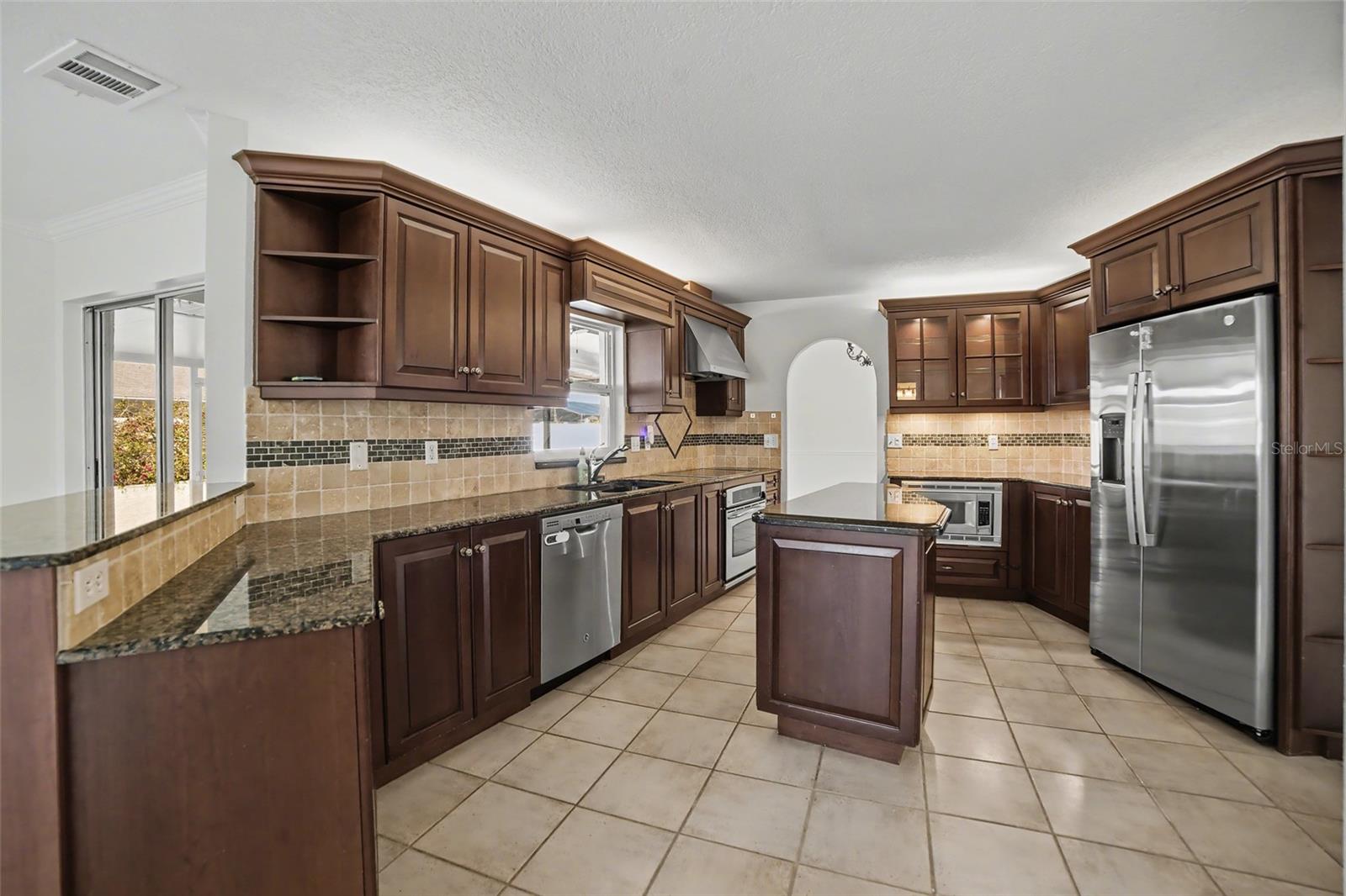 7918 CYPRESS LAKE DR, SARASOTA, FL, 34243