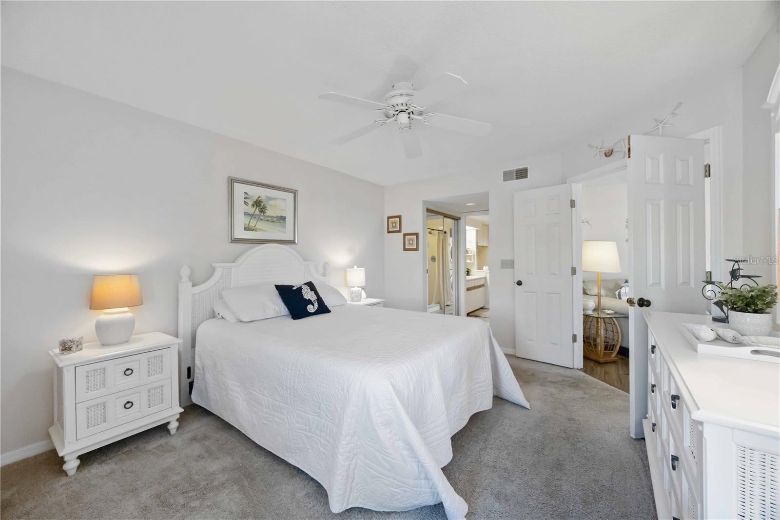 433 CERROMAR LN #440, VENICE, FL, 34293