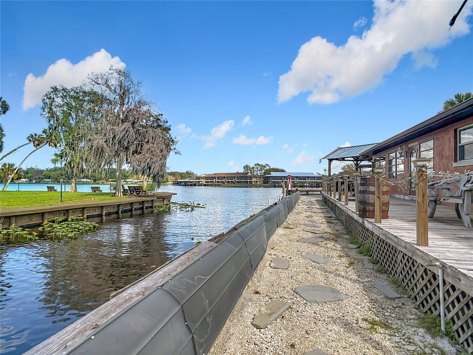 24545 SNAIL RD, ASTOR, FL, 32102