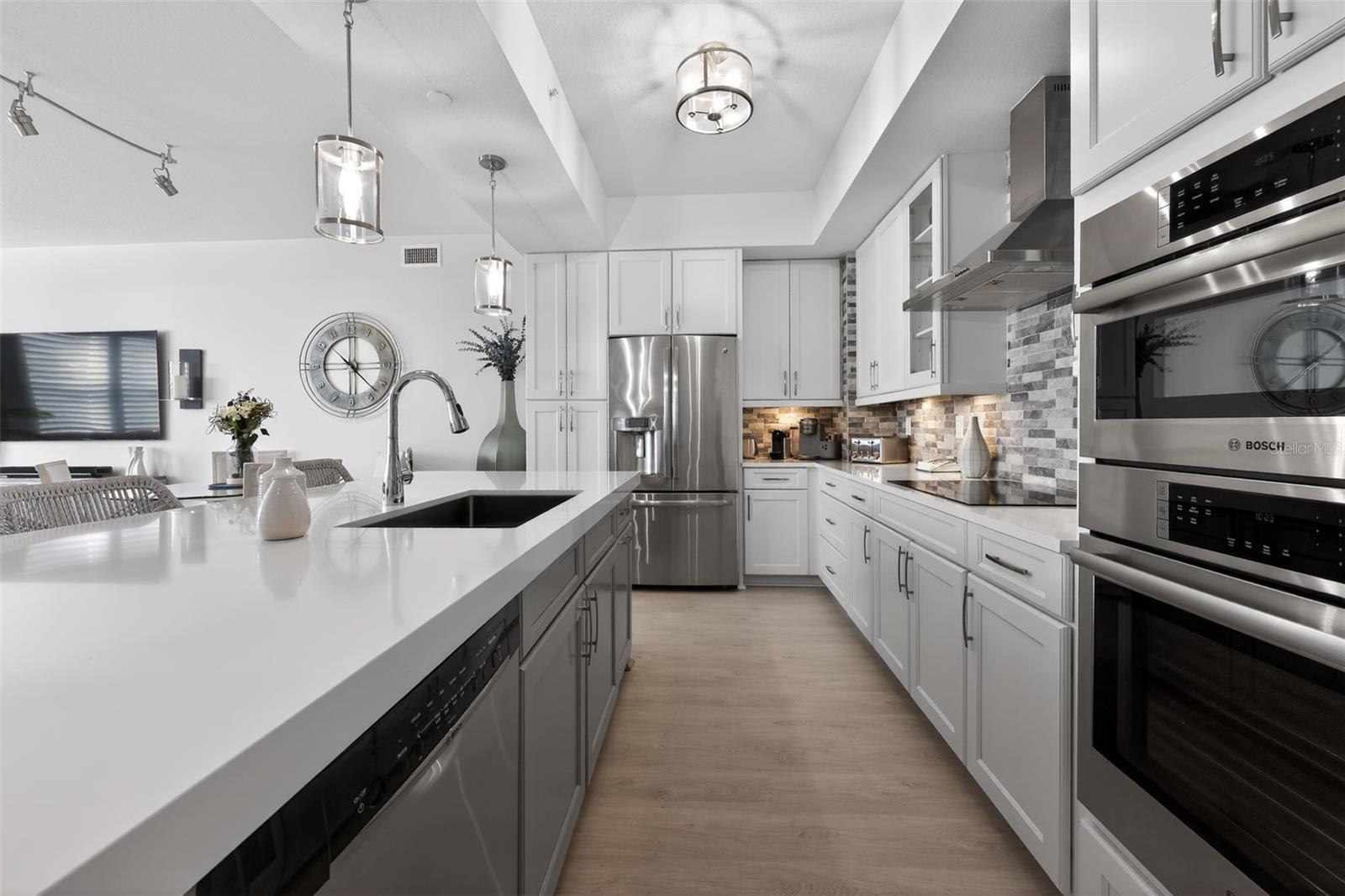 915 BAY COLONY DR S #S, JUNO BEACH, FL, 33408