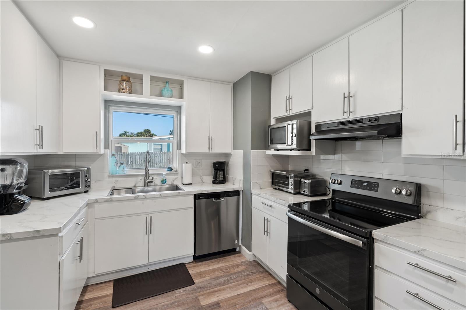 601 SEA GULL DR, SATELLITE BEACH, FL, 32937