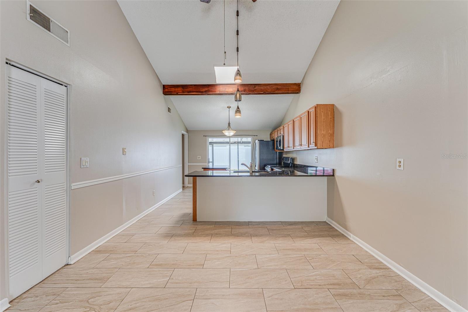 16017 WOODPINE DR, TAMPA, FL, 33618